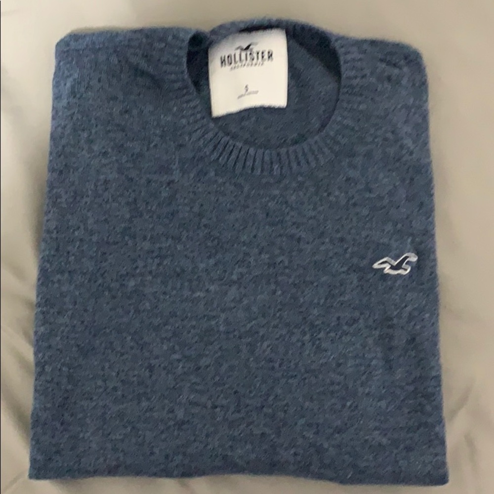 Hollister long sleeve (only worn once !)